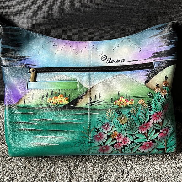 Anna by Anushka Hand Painted Crossbody - Picture 4 of 16